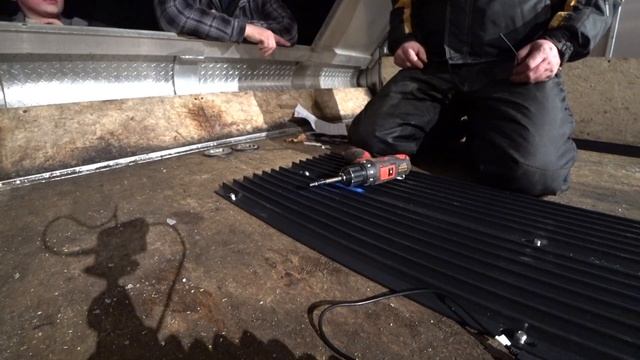 THE FRUGAL DOO'r | Caliber Snowmobile Trailer Traction and Ski Guides on a budget смотреть онлайн