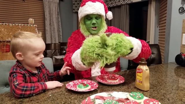Baby Vs Grinch Babysitter! Will The Grinch Get The Baby To Stop Christmas?