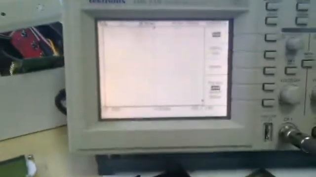 1Т + Китайский ПН на нагрузке 750Вт смотреть онлайн