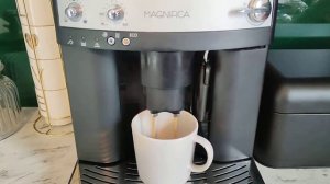 Delonghi Magnifica ESAM 3000.B po regeneracji (wymiana uszczelek, czyszczenie przewodów)