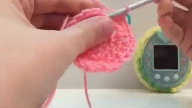Как связать крючком чехол на ТАМАГОЧИ ПИ ЭС? Я покажу! НА РУССКОМ!!!/TAMAGOTCHI P'S