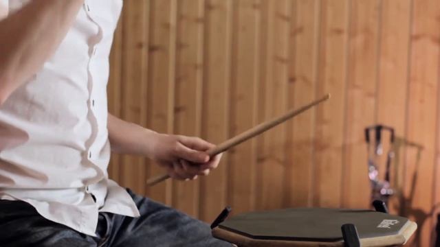 Видеошкола игры на ударных. Урок 2: Постановка рук. А. А. Савчук. смотреть онлайн