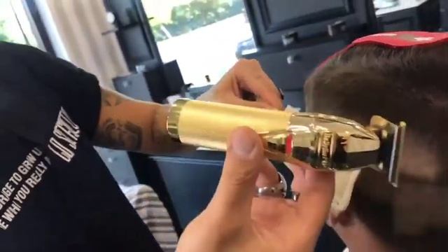 FX7870GE MÁQUINA CONTORNOS SKELETON FERRARI BABYLISS PRO смотреть онлайн