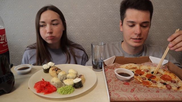 Мукбанг | Роллы Суши и Пицца | Ответы на вопросы | Mukbang @Семейный Мукбанг смотреть онлайн
