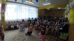 Танец "Прощайте, игрушки". Танец выпускников с малышами