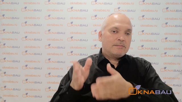 Отличие балконной двери от входной. Разбираем разницу в цене.