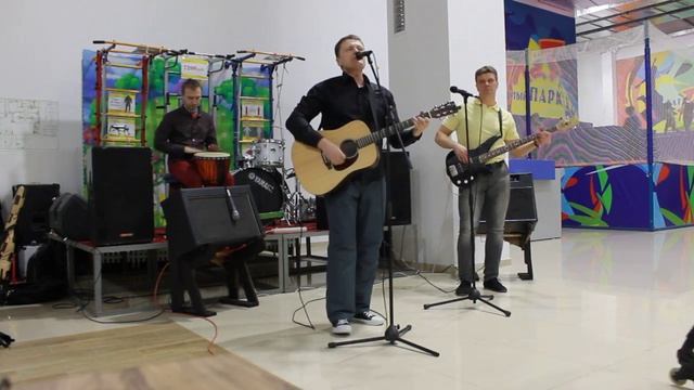 Игорь Кобзев, Егор Мазурок, Александр Гарифуллин - I've Just Seen a Face (cover Beatles) смотреть онлайн