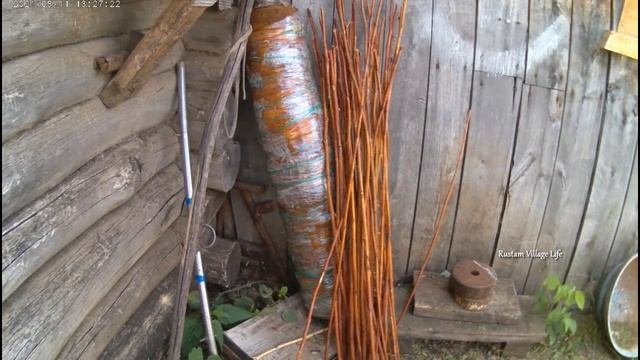 Лайфхак из старых веток малины.Придумай полезное применение для веток малины  Челлендж.