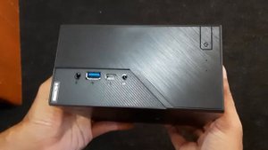 ASRock Deskmini x300 Quick Unboxing