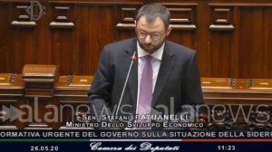 Ex Ilva, Patuanelli: "Da Mittal mi aspetto un piano industriale serio"