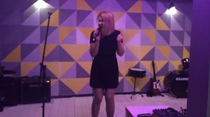 Бьянка - "Кеды"  (cover )девочка поет песню Бьянки