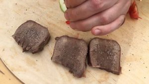 Такой говяжий язык вы еще не ели!!! Рецепт говяжьего языка на гриле как в ресторане!!