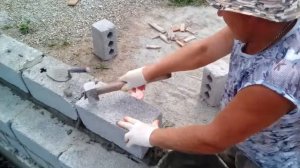 Кладка фундамента из блока