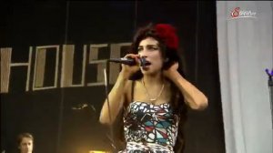 Amy Winehouse/Эми Уайнхаус   Back To Black & Rehab  V Festival 2008