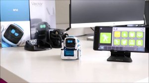 Anki Cozmo Performs 2018 Holiday 3.1 Update Moods & Acting Abilities
