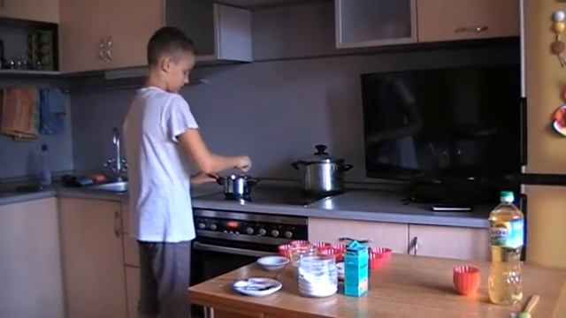 Готовим молочный шоколад! смотреть онлайн