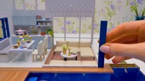 Как собрать миниатюрный кукольный домик с музыкой и бассейном