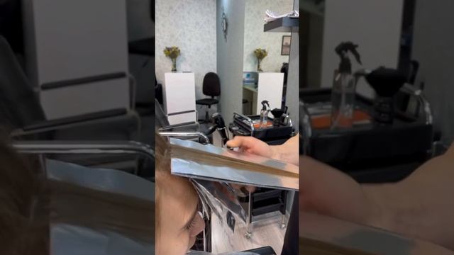 Исправление домашнего окрашивания? #окрашиваниеволос #колорист #airtouch #шатуш смотреть онлайн