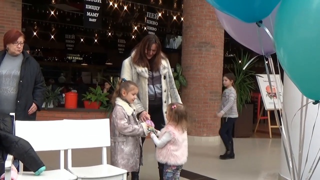 1.000.000 ПОДПИСЧИКОВ на Канале Miss Katy раздаём подарки детям 1 million subscr смотреть онлайн