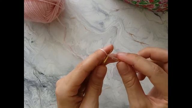 1-й ряд. Лицевые петли. Изнаночные петли. Платочное вязание. смотреть онлайн