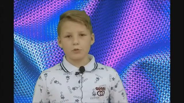 Юный блогер Иван читает басню И А Крылова Ворона и лисица смотреть онлайн