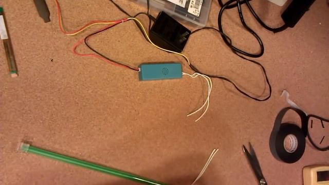 How to build a laptop LCD CCFL backlight tester cheaply and easily - Step by Step Instructions (HD) смотреть онлайн