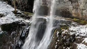 Водопад Великан (Абхазия)