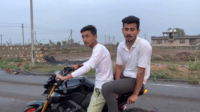 Mt15v2 pillion seat problems new model 2023 and pillion seat experience смотреть онлайн