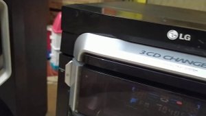 Музыкальный центр LG LM-M345