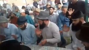 Чеченские Мюриды Митаевцы в Моздоке у Кайтукаева Абубакара Зикр и Саг1а