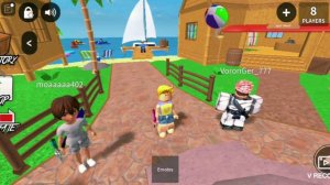 играю в мм2 полный треш