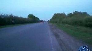 Kawasaki ZZR 1100 vs Suzuki GSXR 1000 Кавасаки ЗЗР 1100 против Сузуки Джиксер 1000