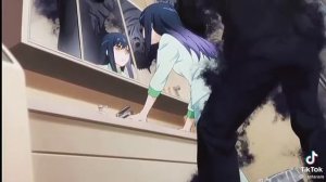 Аниме: девочка которая видит это