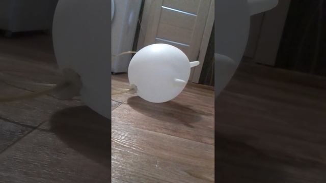 Что будет если бесконечно надувать латексную перчатку размера L, ИНГАЛЯТОРОМ? смотреть онлайн