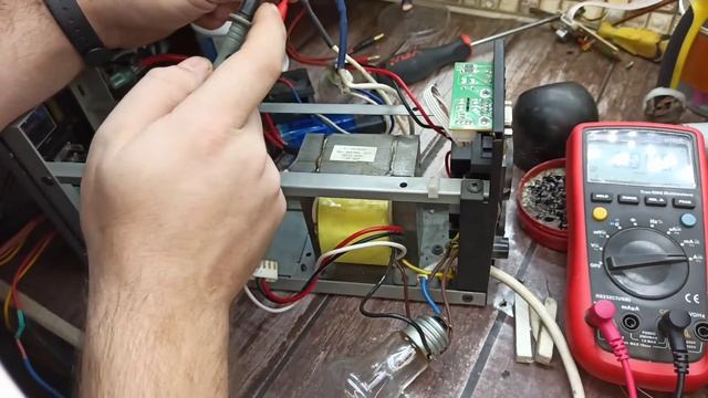 Как подключить трансформатор к 220 вольт при помощи лампочки смотреть онлайн