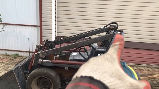 Бортоповоротный мини погрузчик размеры