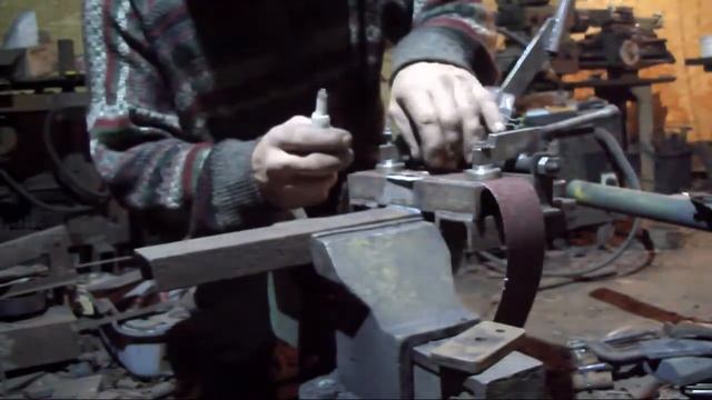 Мой способ склейки лент на гриндер смотреть онлайн