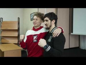 Чемпионы посетили детский дом в городе Бирск