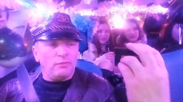 Веселые девчонки