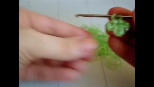 Как сплести снежинку из резинок