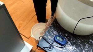 Почему нужно добавлять соль в воду, а не наоборот
