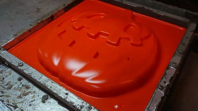 Вакуумная формовка (термоформовка)пластика 23 www.polimerforming.ru