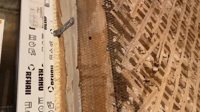 Крепим штукатурную сетку