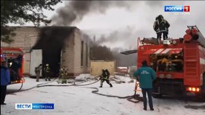 В гараже в Костроме сгорел "ПАЗик"