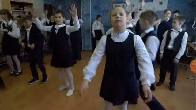 учат в школе должен ты всегда молчать!😅😅 меме смотреть онлайн