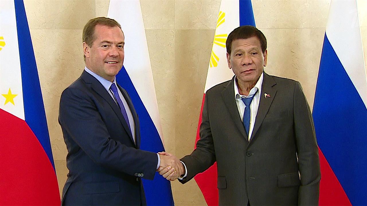 Дмитрий Медведев провел встречу с президентом Филиппин Родриго Дутерте