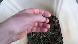 Как извлечь золото из старой электронной техники?