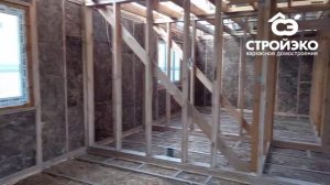 Стеновой каркас из доски естественной влажности. Прошло больше года после его возведения