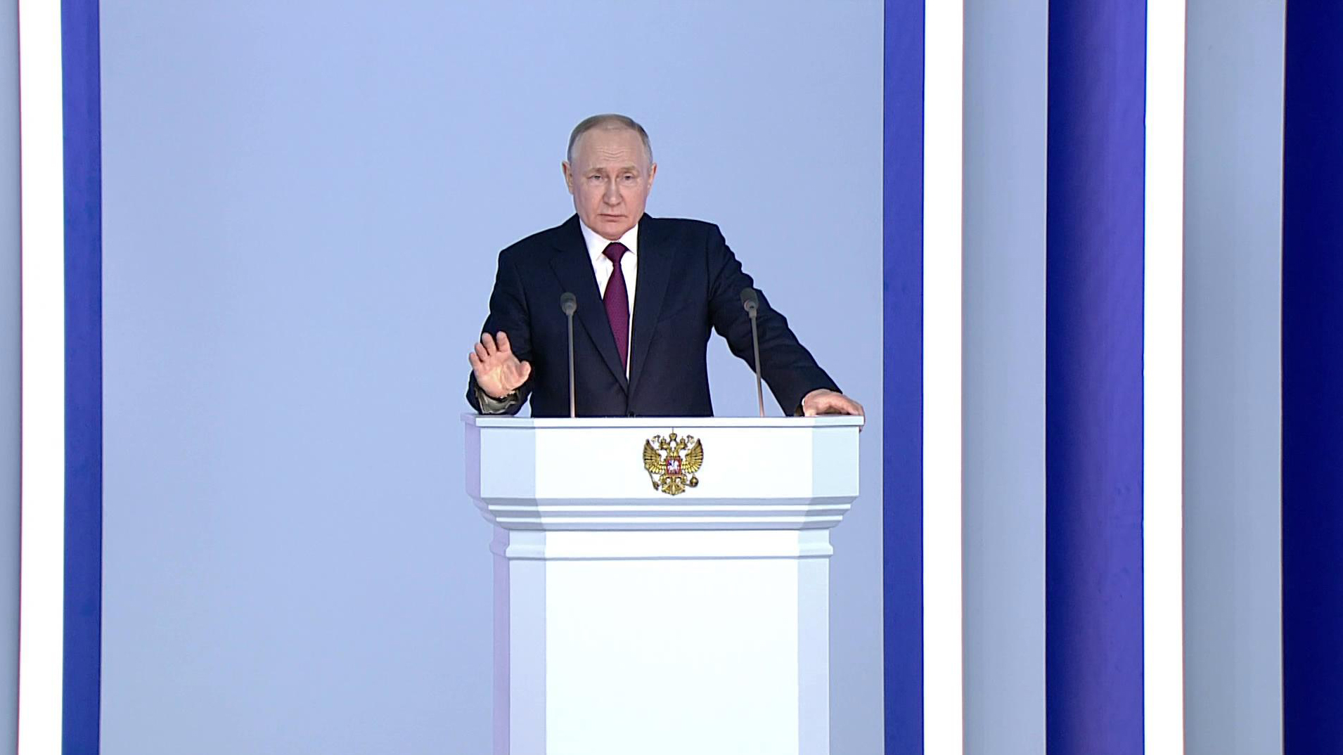 Путин: чужаки на Западе - второй сорт, но есть и другой выбор - Россия 1