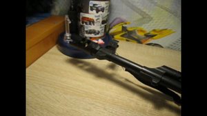 Обзор на Автомат Калашникова стреляющий гидрогелевыми шариками.